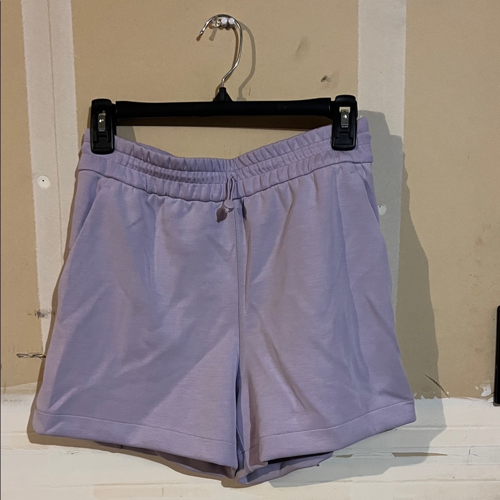 lululemon Softstreme High-Rise Short 4" Lavendar